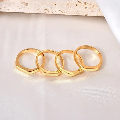 Linea Ring
